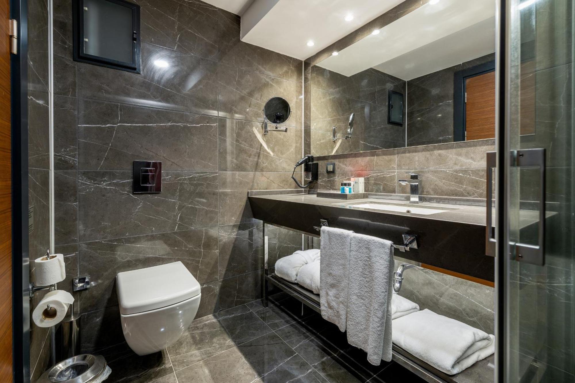Hay Hotel Alsancak Izmir Exterior photo